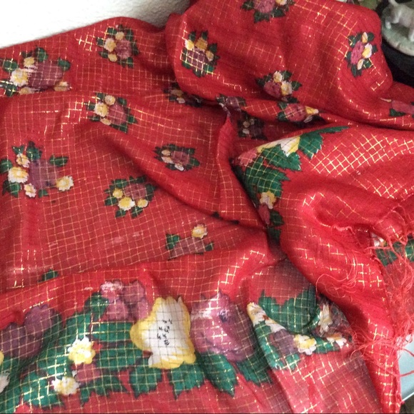 Accessories - Scarf Red / Lurex Floral cotton